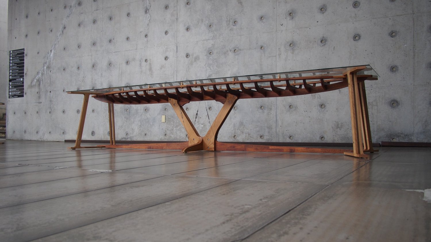 Floating Boat Table 360 · Hojae Shin · View 1